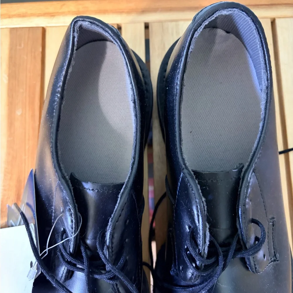 Wellco Women's Black Oxford Uniform Shoes 8M Leather Vibram Sole USA